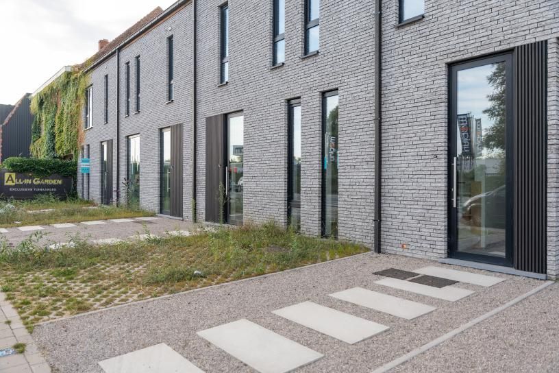 Vooraanzicht van woningen gebouwd in Wevelgem