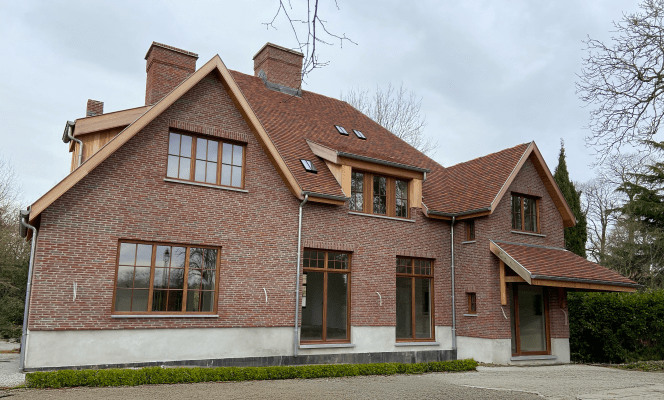 Villa in Sint-Martens-Latem by Caramida construct